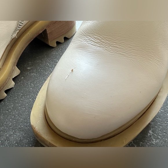 Tamara Mellon Perfecto Vitello Boots in off white - Picture 12 of 14